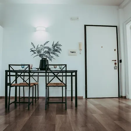 公寓 Attico In Centro - Elegante